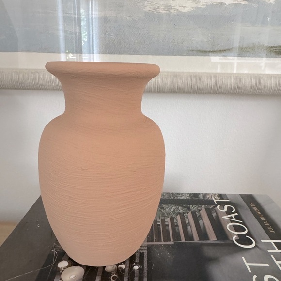 Small ceramic re-finished vase - Picture 5 of 7